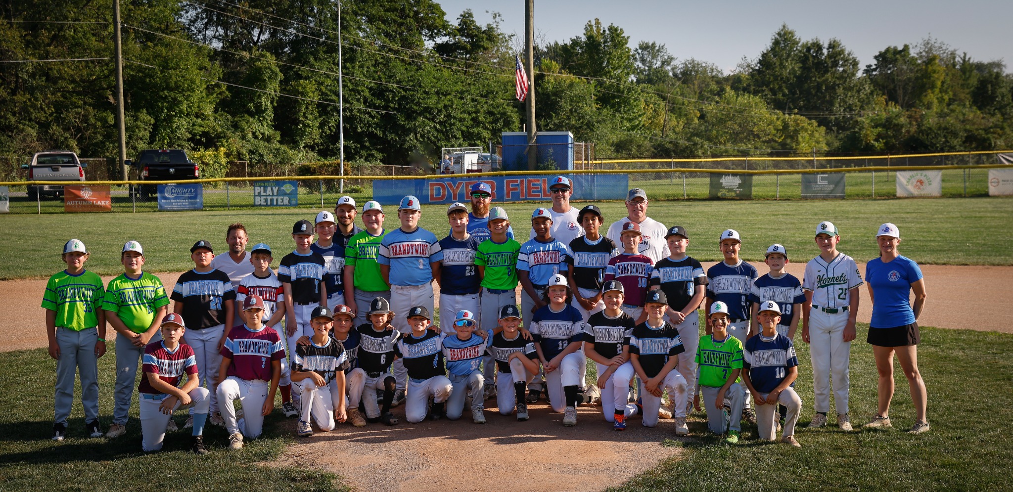 The 2025 Brandywine Little League graduates, coaches, and volunteers together on Dyer Field
